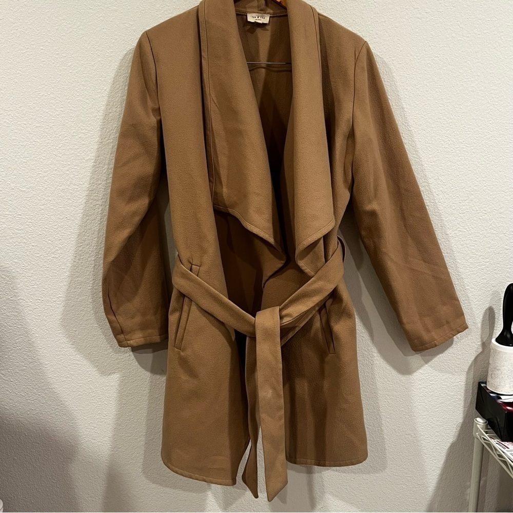 Tea & Cup camel tan waterfall tie waist jacket size medium soft feel